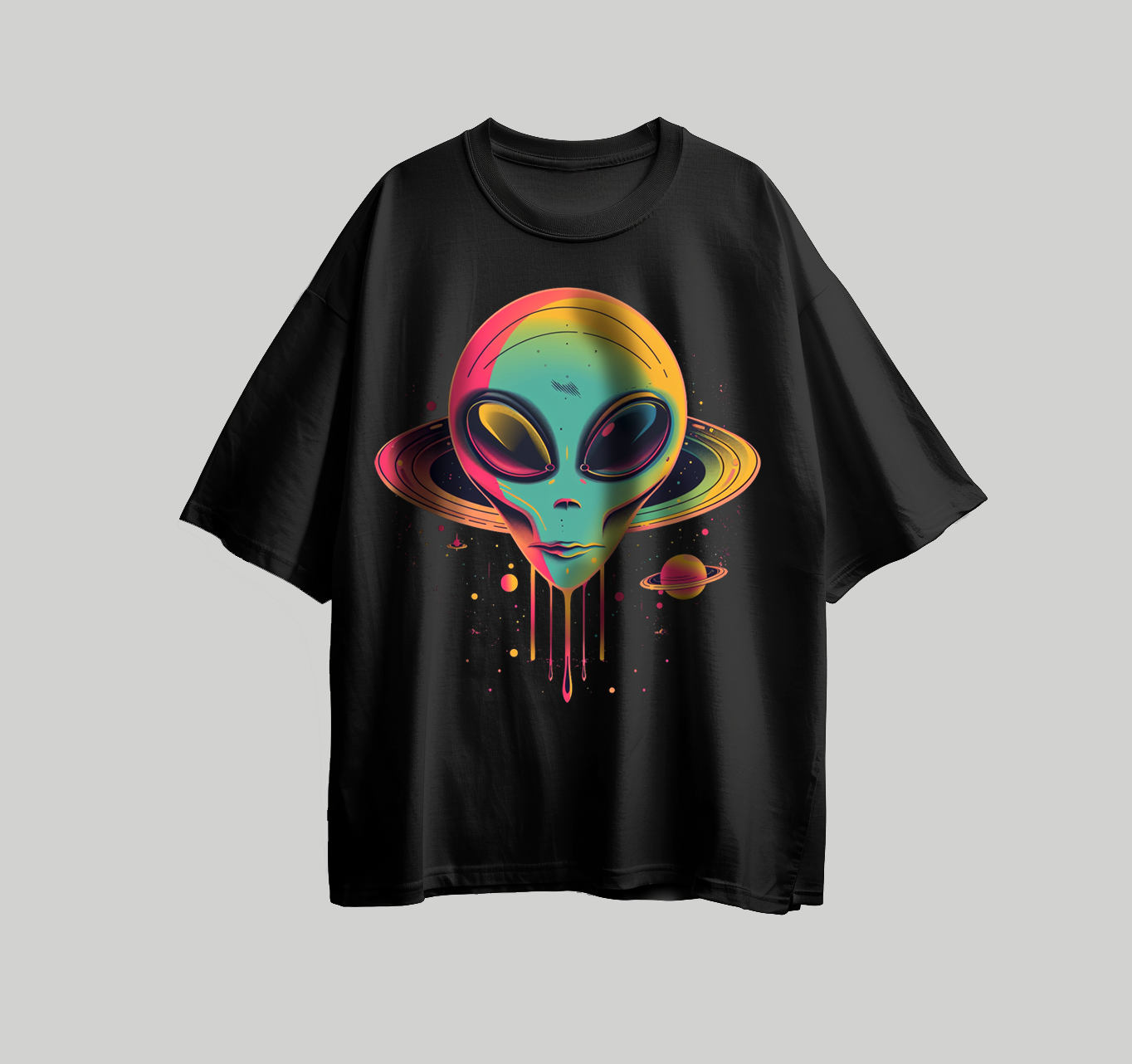 Design for printing on a T-shirt in the shape of aliens